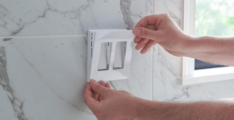 dimmer-install-caseta-22-3-wallplate